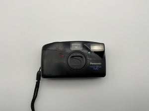 Panasonic C-2200ZM mini et zoom – Compact et simple