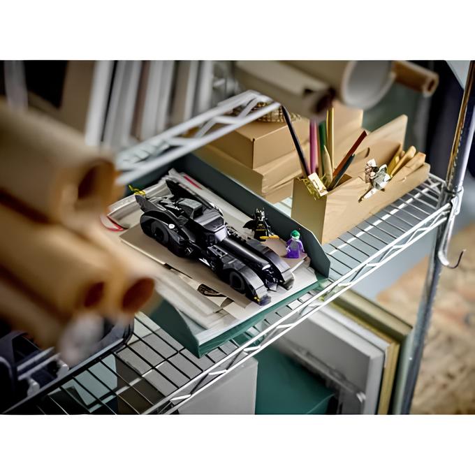 LEGO® Super Heroes 76224 Batmobile™ : Batman™ poursuit le Joker™